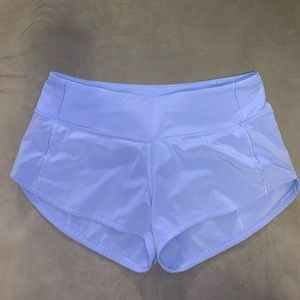Lululemon 2.5” size 2 purplish-blue short